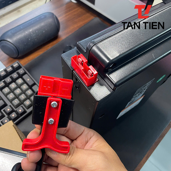 Bình pin Lithium Ion xe nâng EP F4